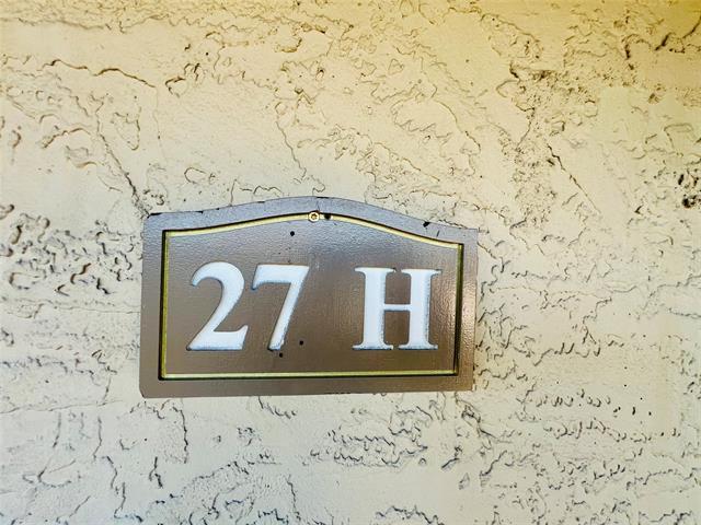 Foto del edificio - 5757 E University Blvd