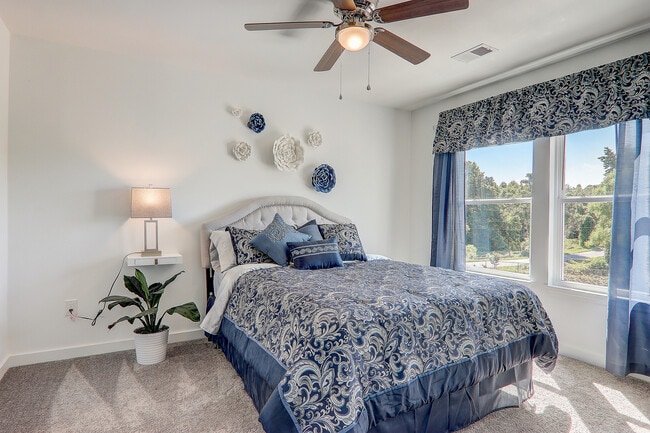 Marbella Cir Model Home-009 - Marbella Townhomes