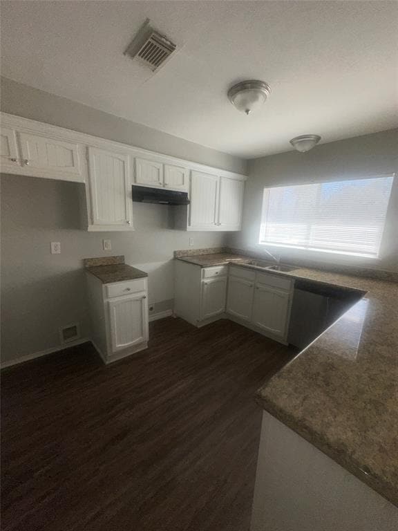 Building Photo - 2222 Riverford Dr