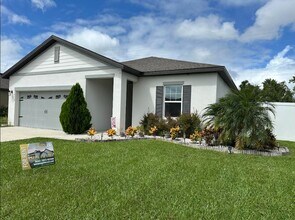 Building Photo - 16119 Florets Dr