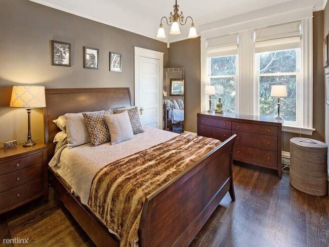 Foto del edificio - 2063 Larkin St