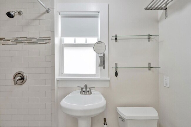 Foto del edificio - 639 SW 5th Ave