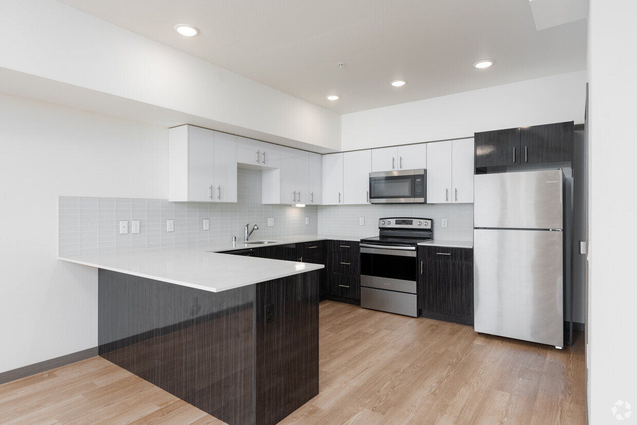 2BD, 2BA - 1,130SF - Sixth & Alder