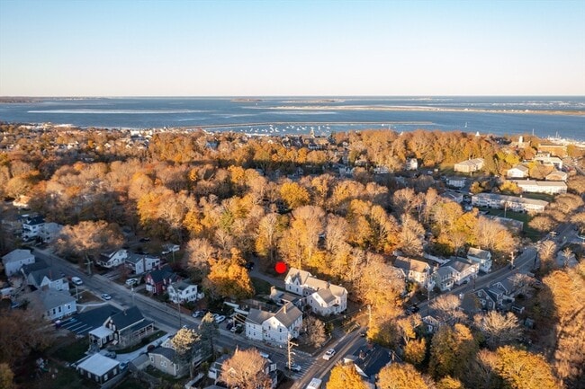 Foto del edificio - 129 1/2 Summer St