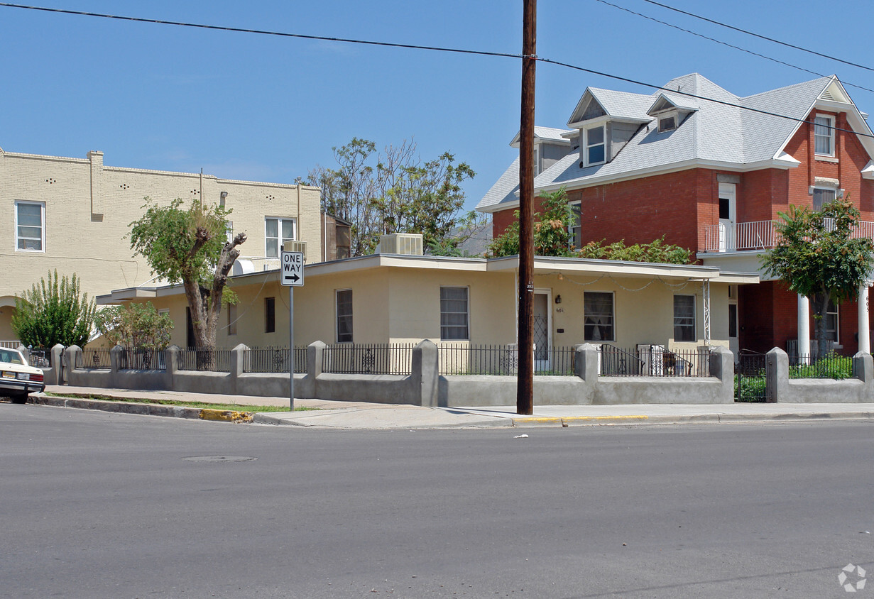 Foto del edificio - 601 E Rio Grande Ave