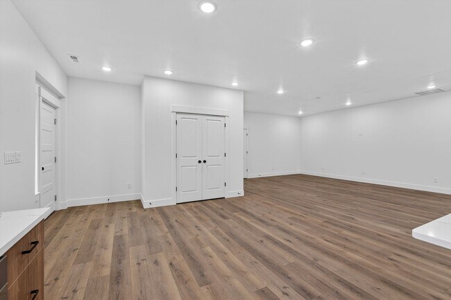 Foto del edificio - L199ER