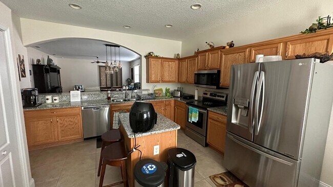 Foto del edificio - 412 Waterside Cir