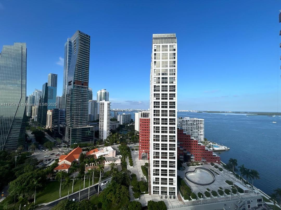 Foto principal - 1581 Brickell Ave