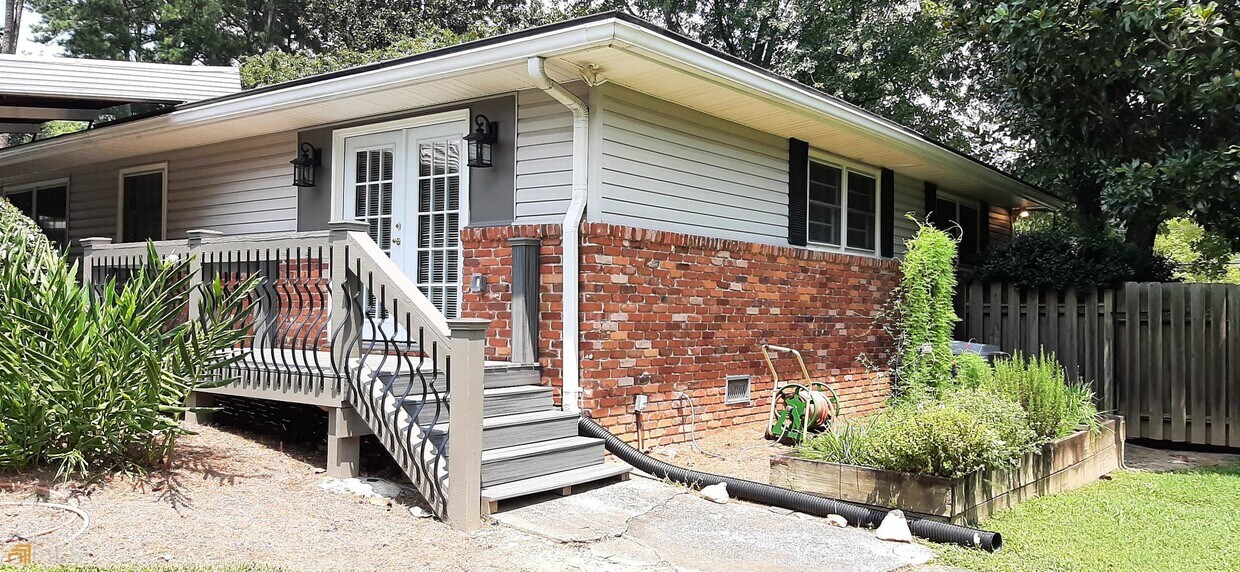 Primary Photo - 5082 Chamblee Dunwoody Rd