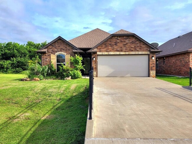 Building Photo - 2400 Frisco Way