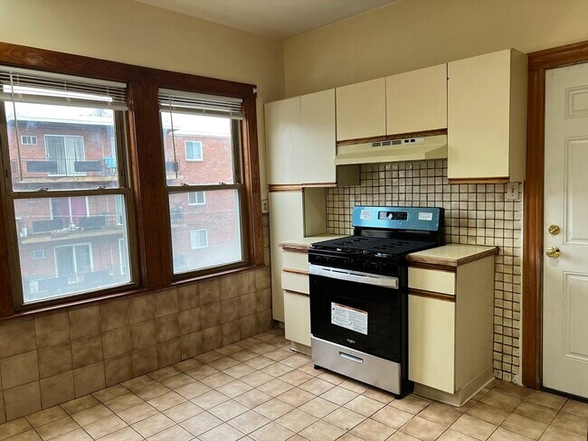 Foto del edificio - 4357 Washington St