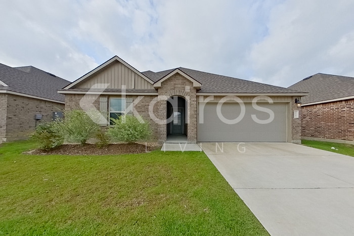 Primary Photo - 416 Mango Dr