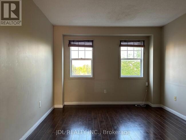 Building Photo - 233 Rouge River Dr