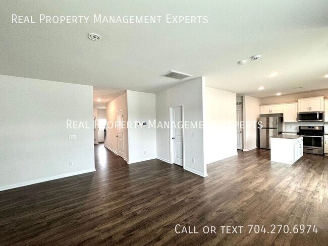 Foto del edificio - 4025 Lampasas Ln