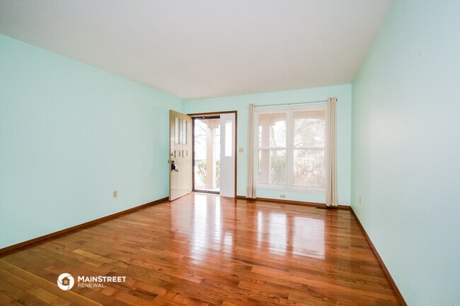 Building Photo - 2859 Park Valley Dr