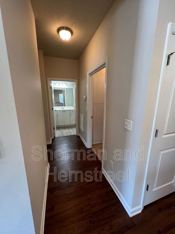 Building Photo - 1007 Joiner Cir