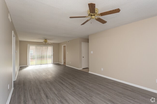 3 habitaciones, 2 baños - 1333 pies cuadrados - The Avery