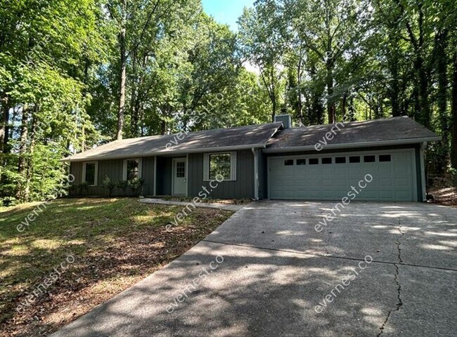 Building Photo - 2885 Webb Rd