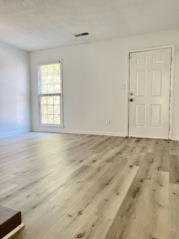 Building Photo - 1166 Booth Rd