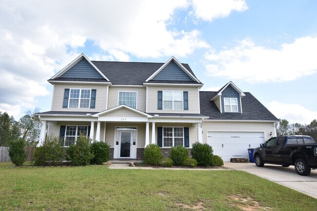 Foto del edificio - 3 Bedroom and 2.5 Bath- Brownstone Farms- ...