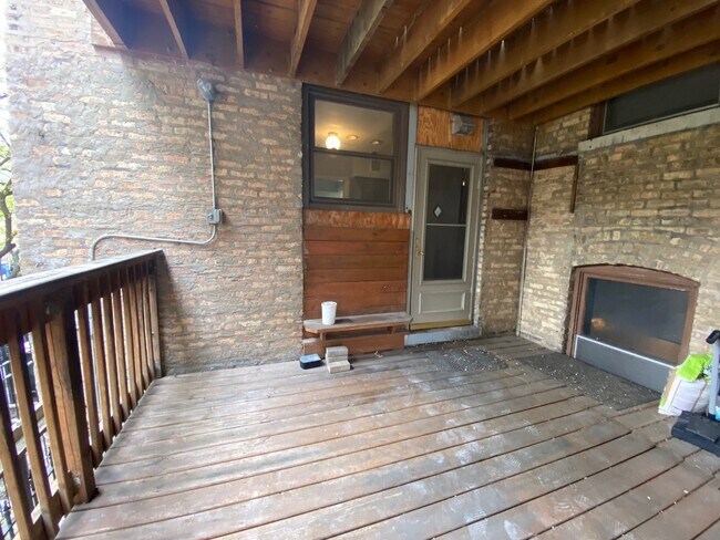 Building Photo - 7434 N Seeley Ave