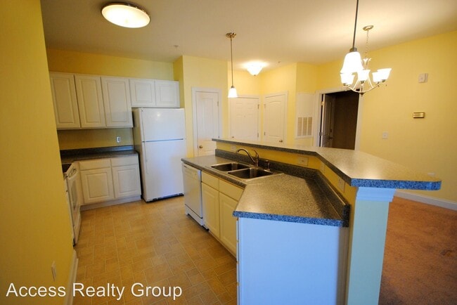 Building Photo - 200 Gateway Condos Dr