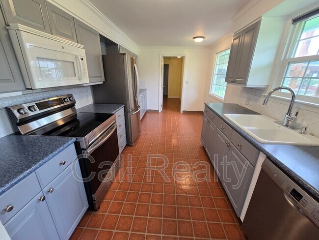 Foto del edificio - 13324 E Saltese Rd