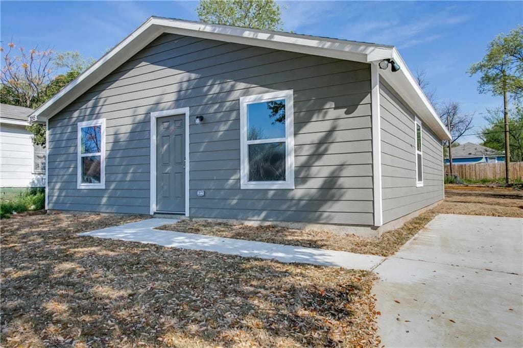 Building Photo - 1428 E Mulkey St