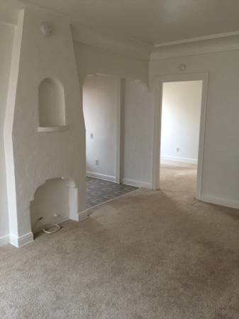Foto principal - 630 E Virginia Terrace