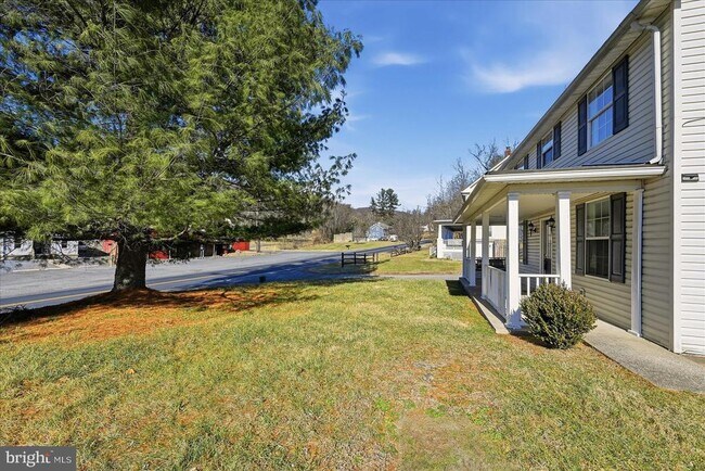 Building Photo - 37127 Butts Ln