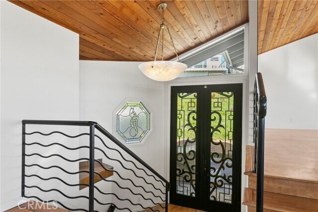 Building Photo - 207 La Jolla Dr