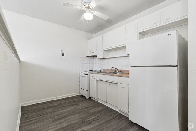 1 dormitorio, 1 baño - 700 pies cuadrados - Cocina - Yvonne Apartments