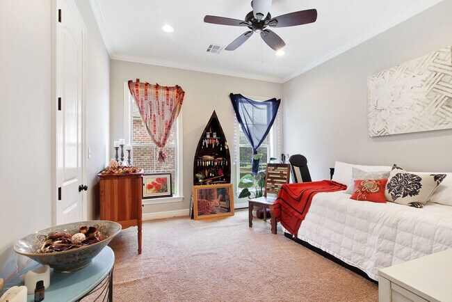 Foto del edificio - Home for Lease