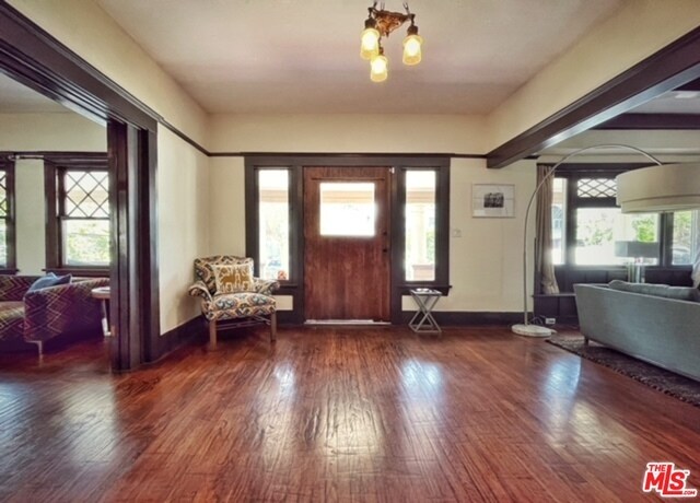 Foto del edificio - 1722 Roosevelt Ave