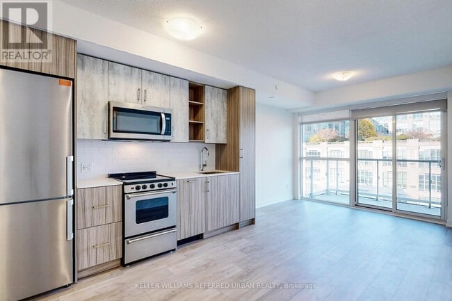 Building Photo - 251 Manitoba St