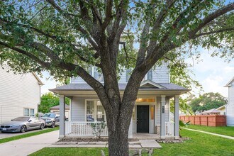 Building Photo - 6331 Scotchwood Dr