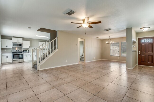 Foto del edificio - Spacious 3 bedroom, 2.5 bath, Thousand Oak...