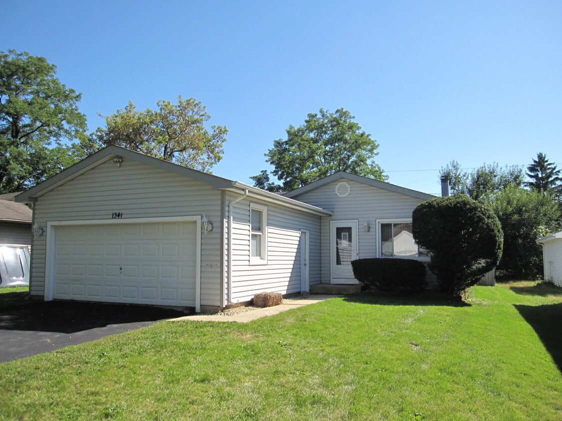 Primary Photo - 1341 Mulberry Ln
