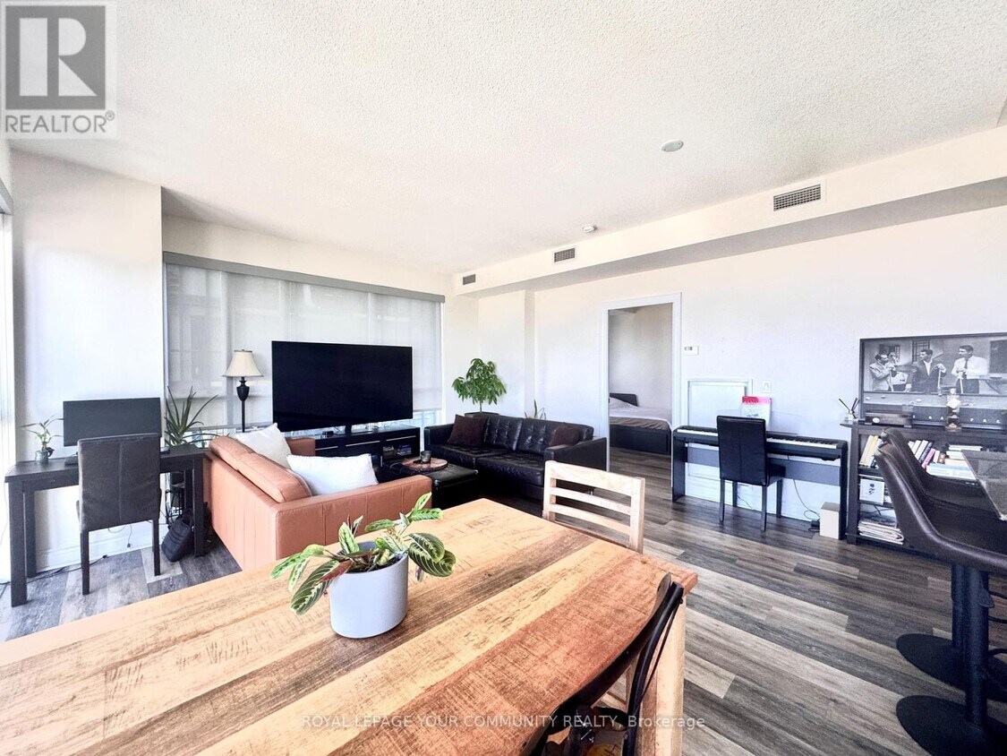 Photo principale - 28-3928 Ted Rogers Way