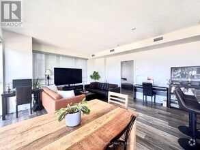 Building Photo - 28-3928 Ted Rogers Way