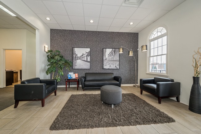 Building Photo - Williamsburg