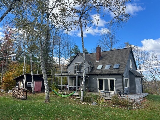 Building Photo - Charming 3BR House in Lincoln