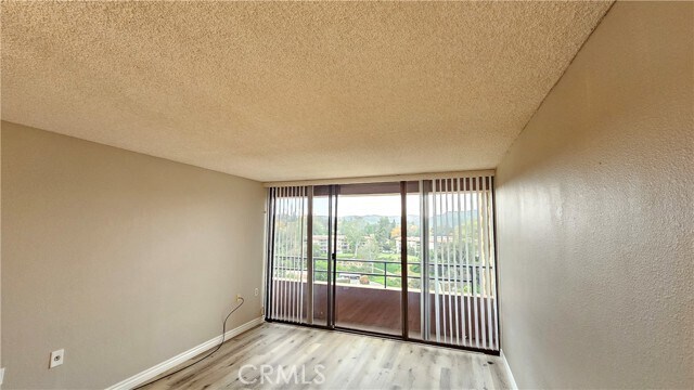 Foto del edificio - 24055 Paseo Del Lago