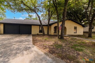 Building Photo - 1707 Antelope Trl