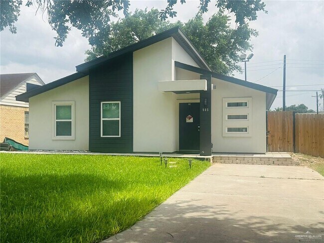 Foto del edificio - 905 B-C Ave