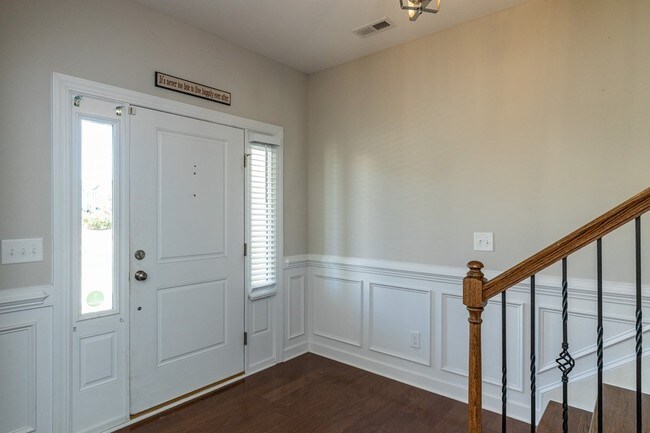 Building Photo - ranch house for rent