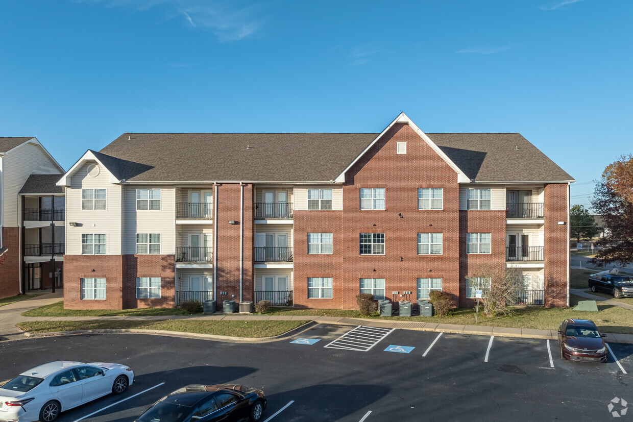 Primary Photo - Donaghey Court Apartments