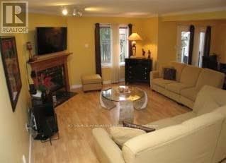 Building Photo - 410 Ambleside Dr