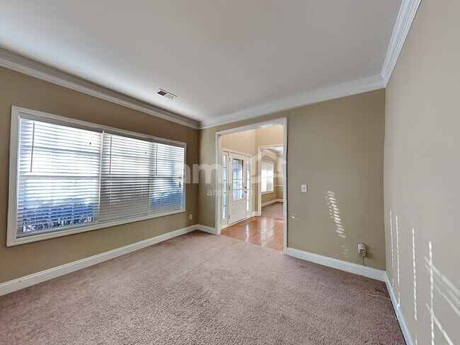 Foto del edificio - 5059 Duval Point Way SW