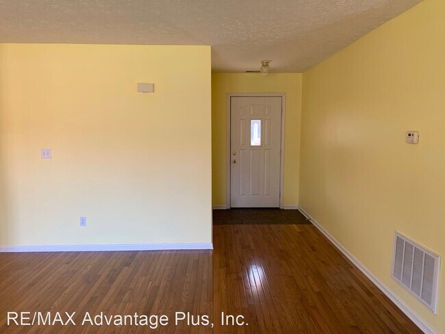 Building Photo - 3 br, 2 bath House - 112 Red Hawk Dr